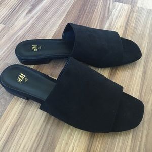 Black suede slides / slip on sandals